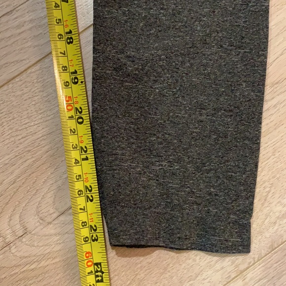 BONDS NWOT M/L Leggings - Picture 3 of 4